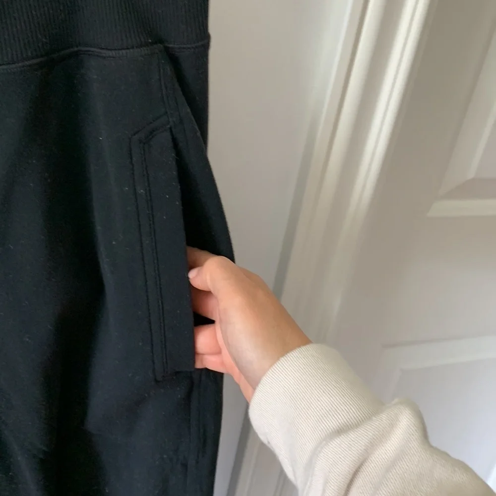Vintage Lululemon Mens Straight leg Luon Full Length Pants. L‎